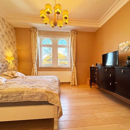 Luxury Apartment Diamond Karlovy Vary Esterno foto